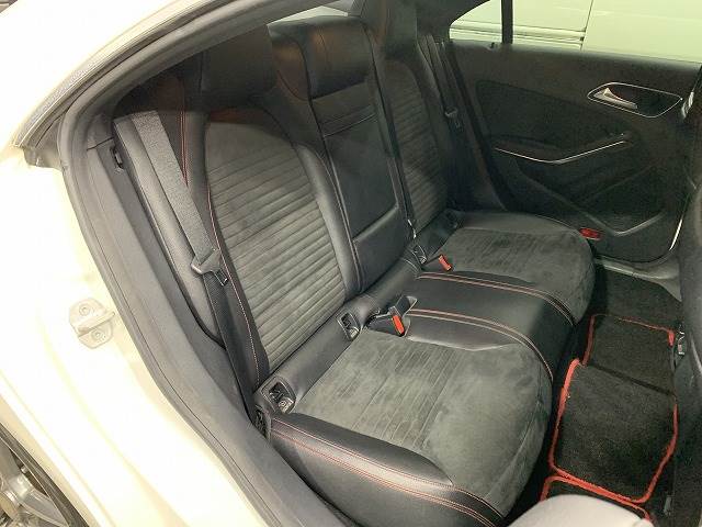 2014 Mercedes Benz CLA-180